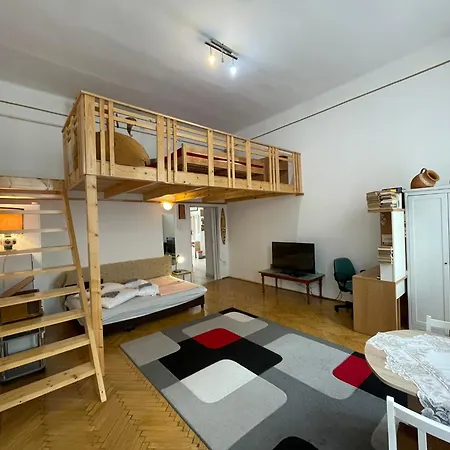 Andrassy Adventures Apartment Budapest
