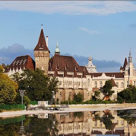 Apartamento Andrassy Adventures *