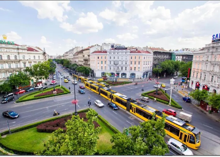 Andrassy Adventures Apartamento